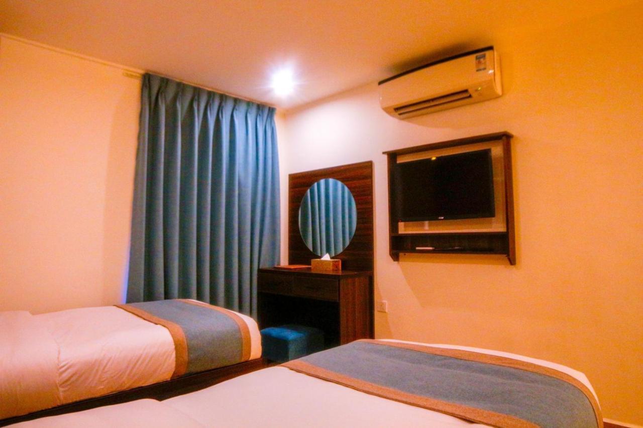 ِafnan Hotel Акаба Екстериор снимка