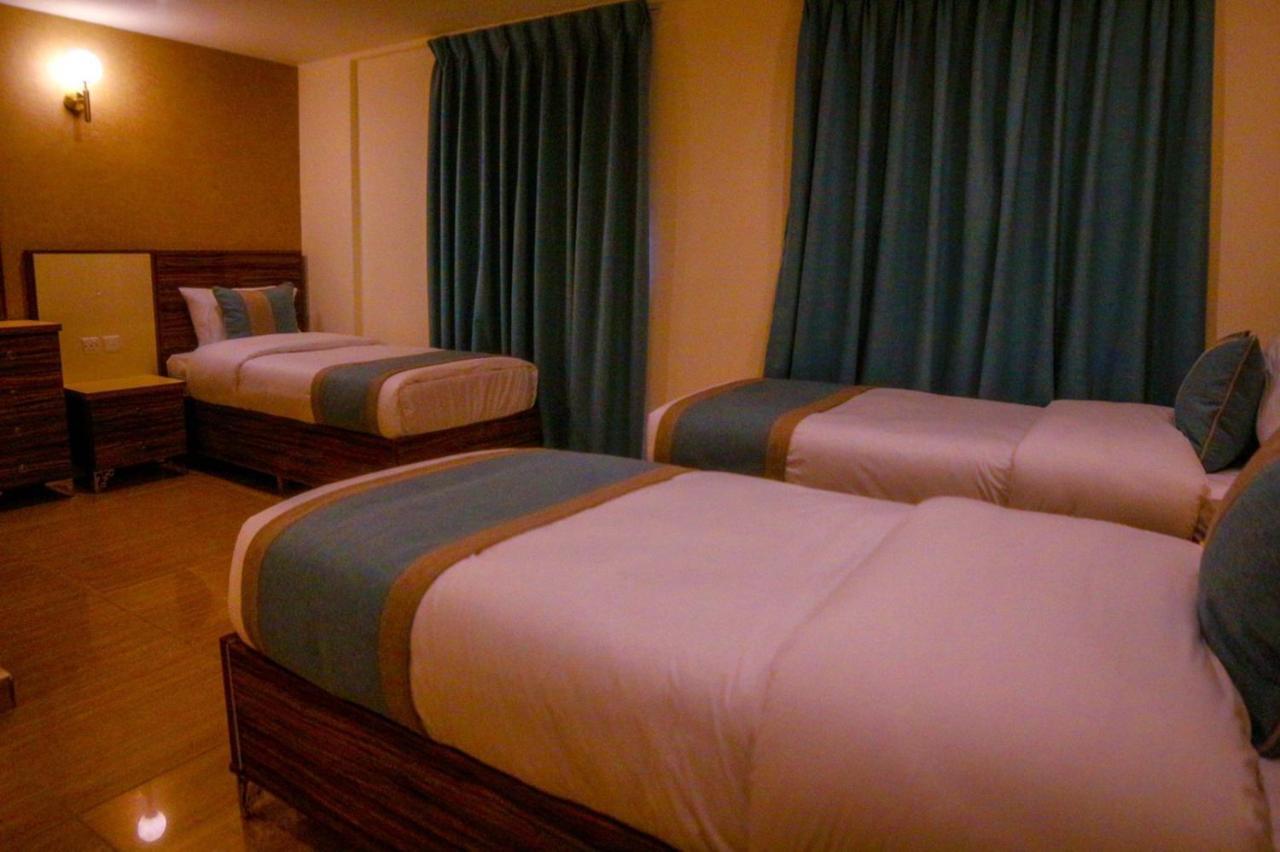 ِafnan Hotel Акаба Екстериор снимка